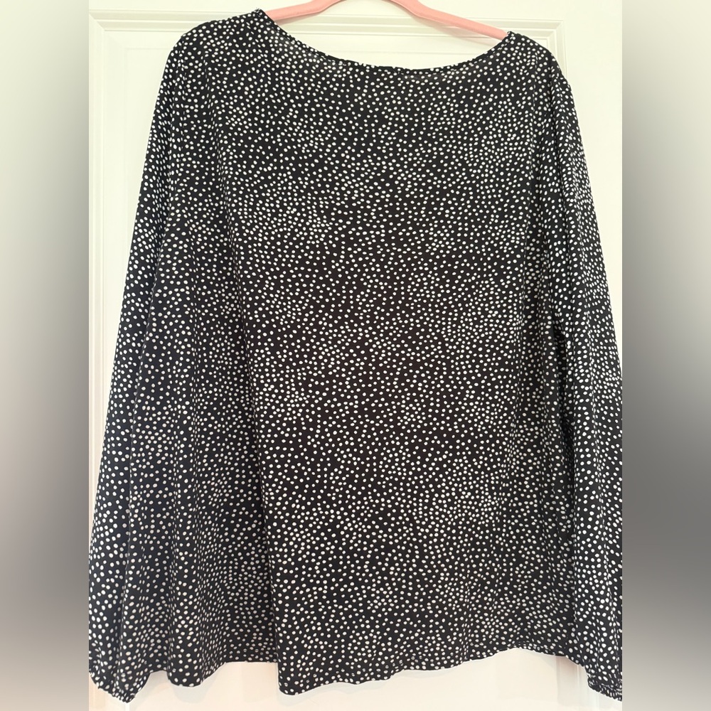 LOFT Black and White Dotted Top - Picture 3 of 5